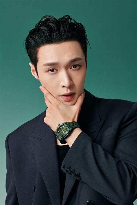 LAY ZHANG 